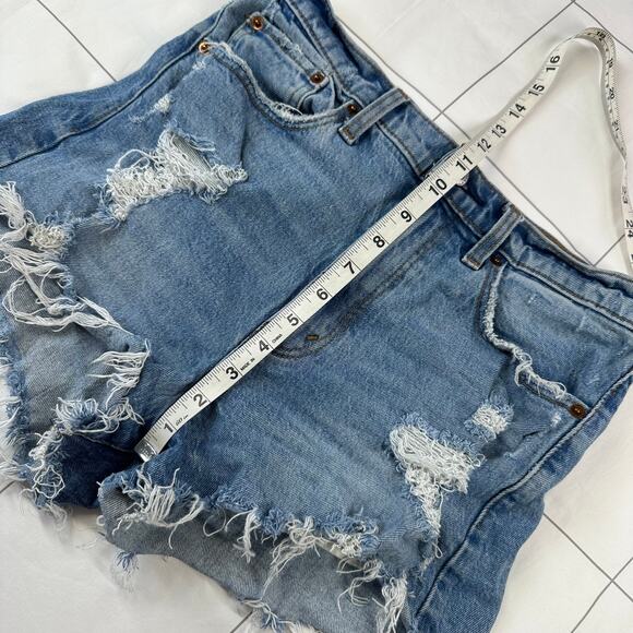 Abercrombie & Fitch Shorts Womens 27 Blue High Rise Mom Denim Distressed Raw Hem - Picture 8 of 11